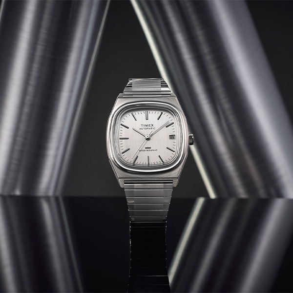 【TIMEX】大人気!ータイメックス リイシュー 1983 AUTMATIC TW2W7080 再入荷〈junksルクア大阪店・梅田〉