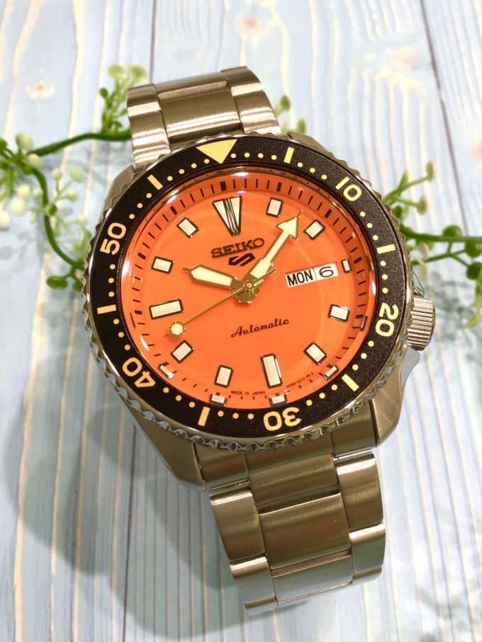★SEIKO 5 SPORTS★ オレンジにもほどがある!