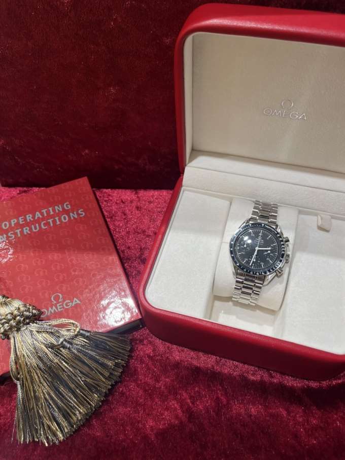 【OMEGA】1990年代のOMEGAスピードマスター入荷!