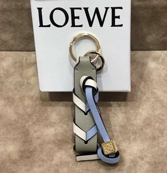 【ヴィンテージ】LOEWEキーリングをご紹介!